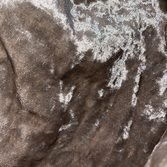 Velvet size 6 Heels - Picture 3 of 4